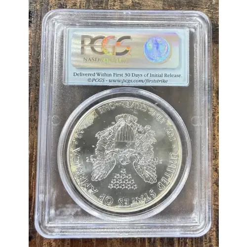 2011 $1 Eagle-25th Anniversary First Strike (2)